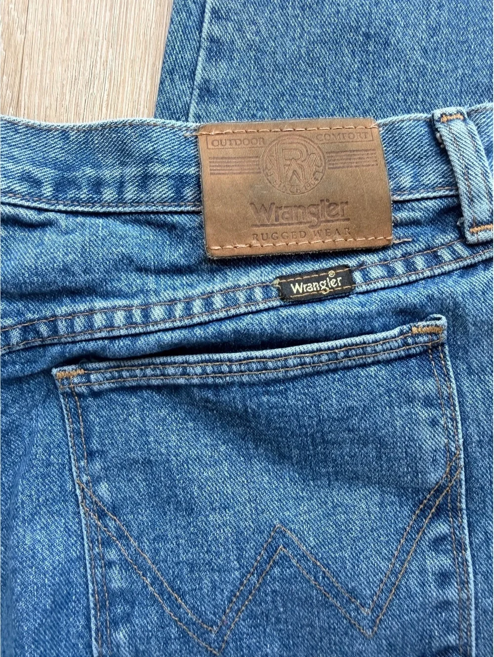 Wrangler Classic Blue Denim 100% Cotton Jeans Size 32x30